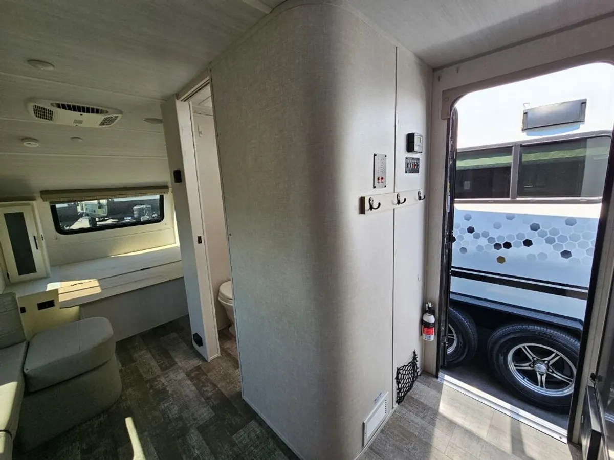 2021 Forest River R-Pod, photo 13 of 24