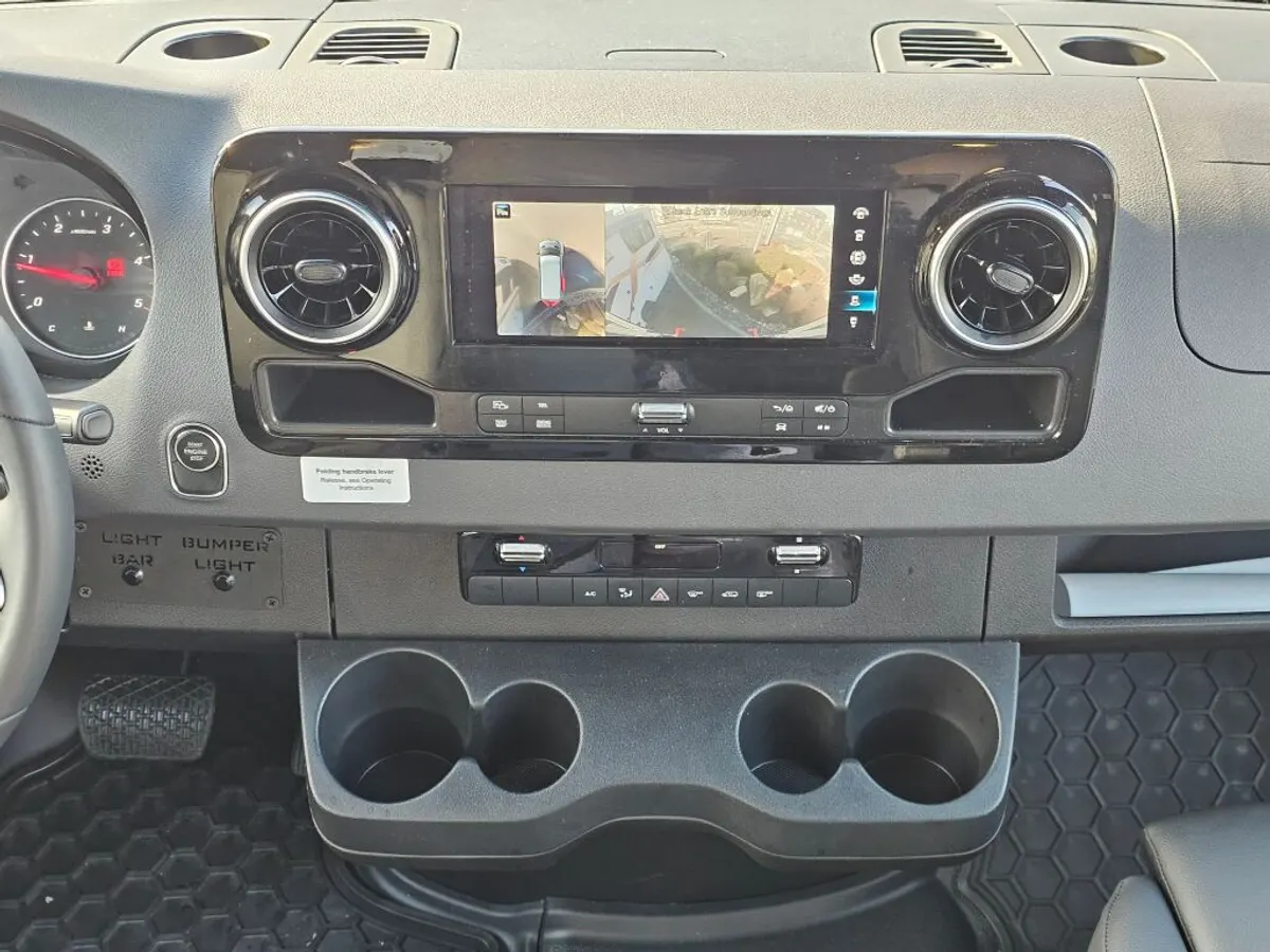2026 Tiffin Motorhomes GH1, photo 16 of 24
