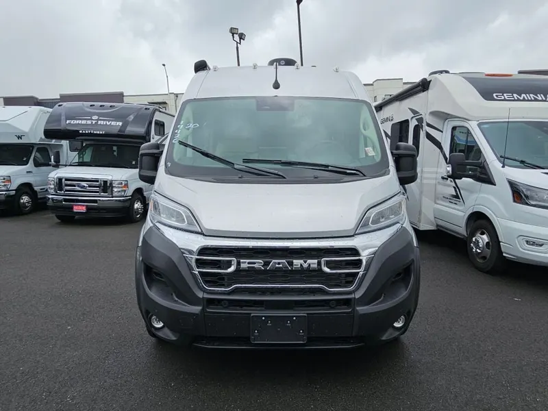 2027 Thor Motor Coach Sequence, photo 6 of 24