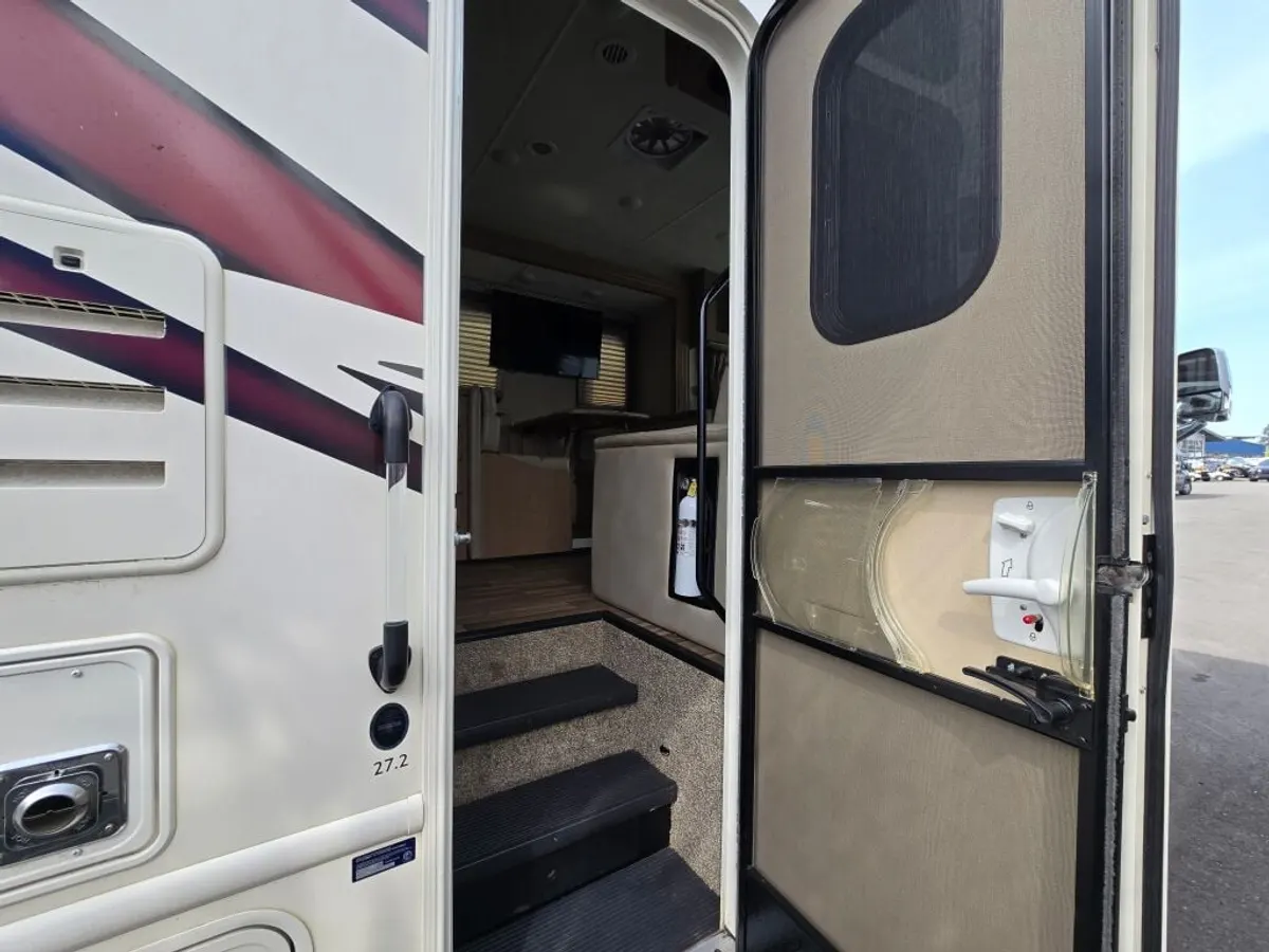 2019 Thor Motor Coach Ace, photo 7 of 24