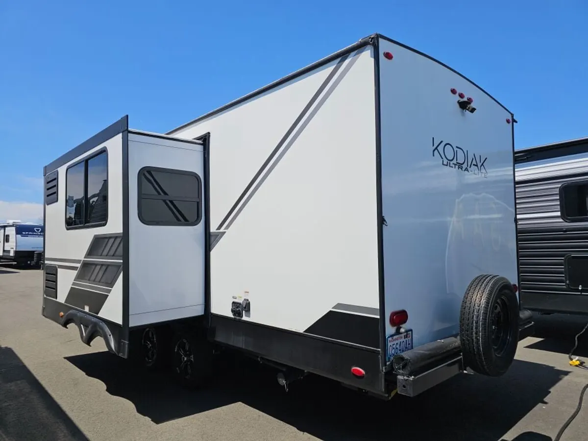 2022 Dutchmen Kodiak Ultra-Lite, photo 4 of 24