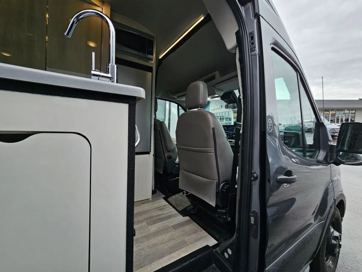 2023 Thor Motor Coach Tranquility, photo 11 of 24