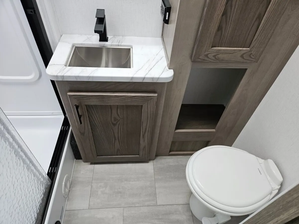 2025 Forest River FR3, photo 17 of 24