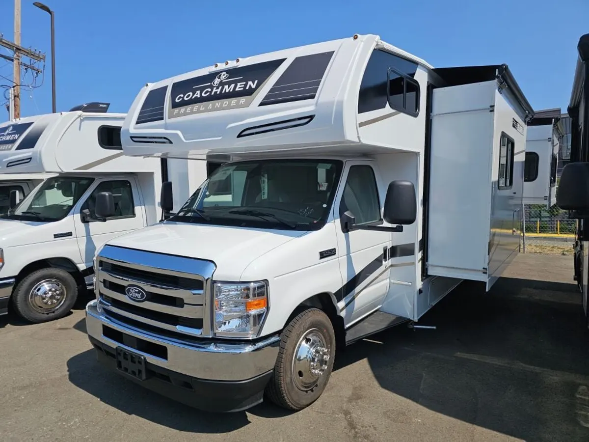 2027 Coachmen Freelander, photo 3 of 24
