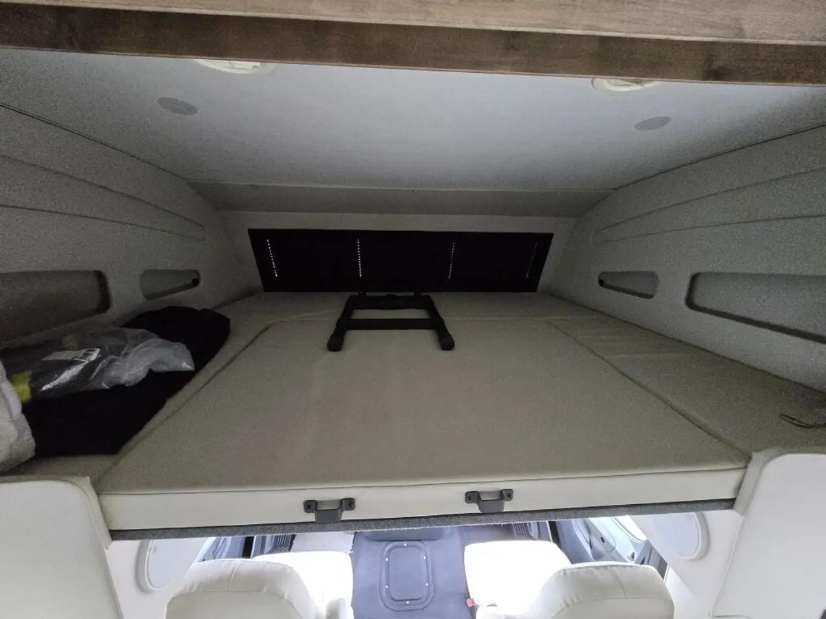 2027 Tiffin Motorhomes Allegro Bay, photo 12 of 24