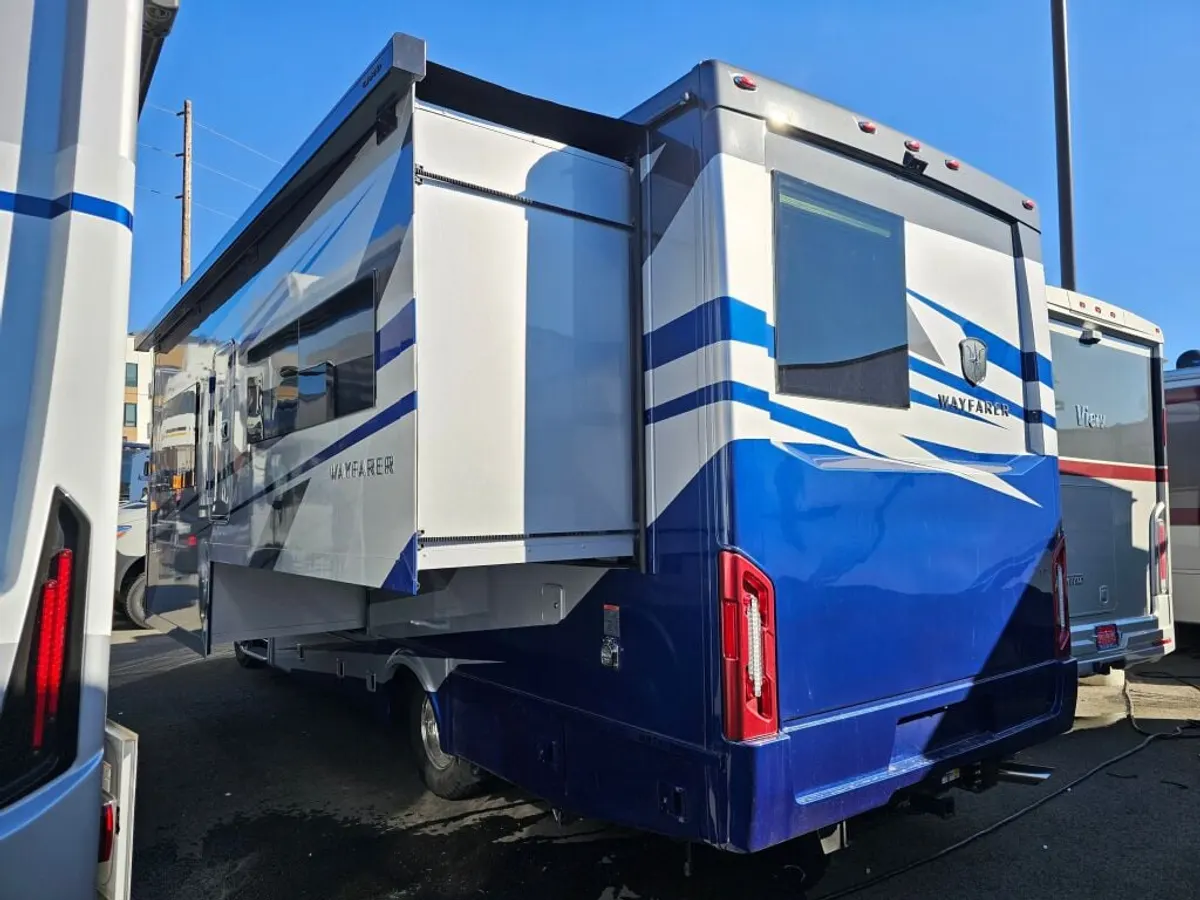 2026 Tiffin Motorhomes Wayfarer, photo 4 of 24